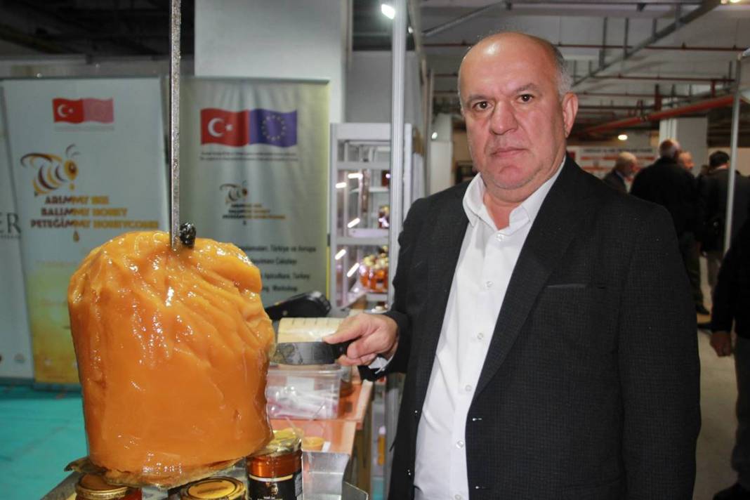 Döneri yapılmayan bir bu kalmıştı! Arılar bunu beğendi... 6